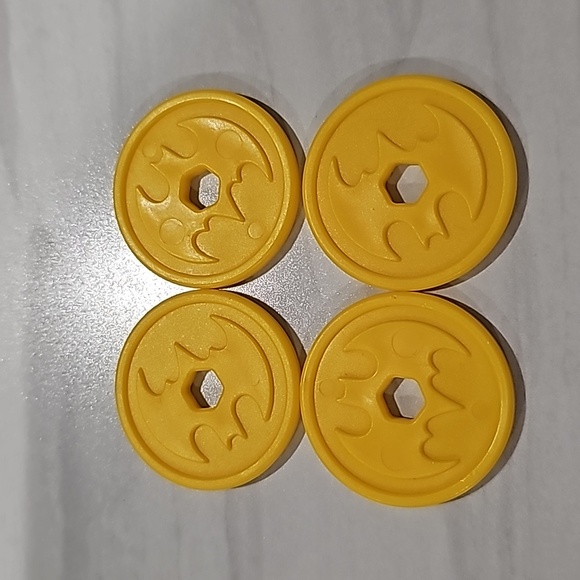 Fisher Price Imaginext DC superfriends Transforming Batmobile RC vehicle - Picture 6 of 6